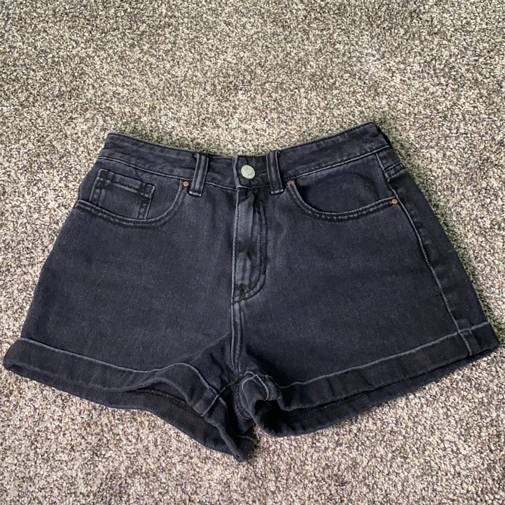 Pacsun Black Mom Short